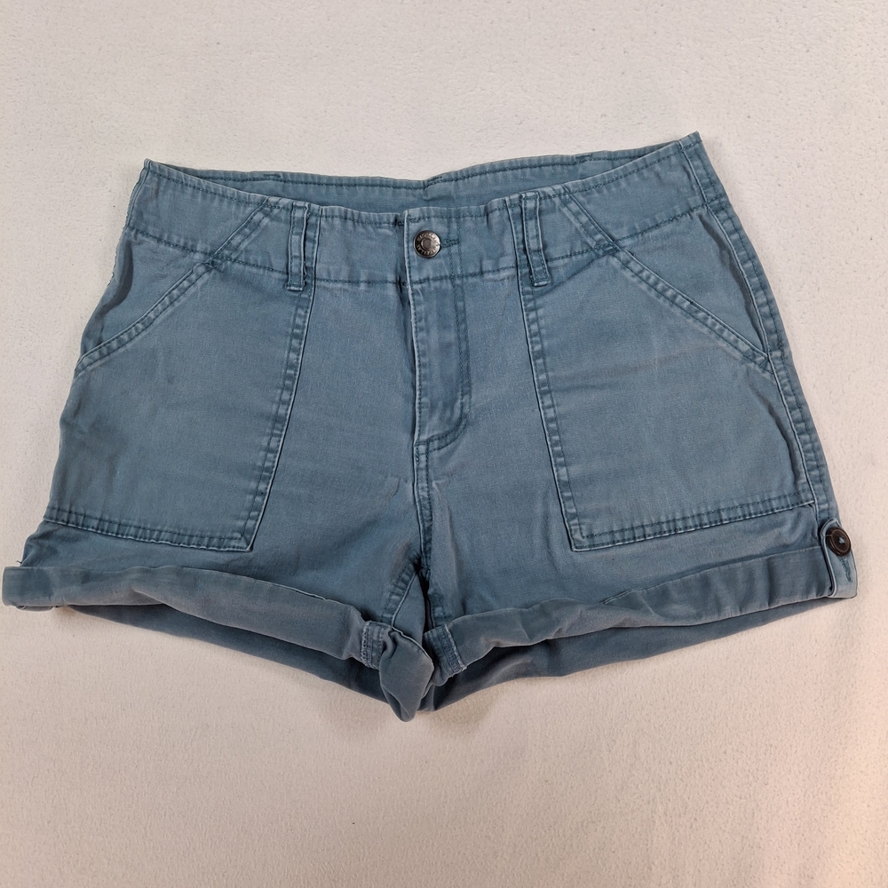 Magellan Outdoors Women's Light Blue Shorts